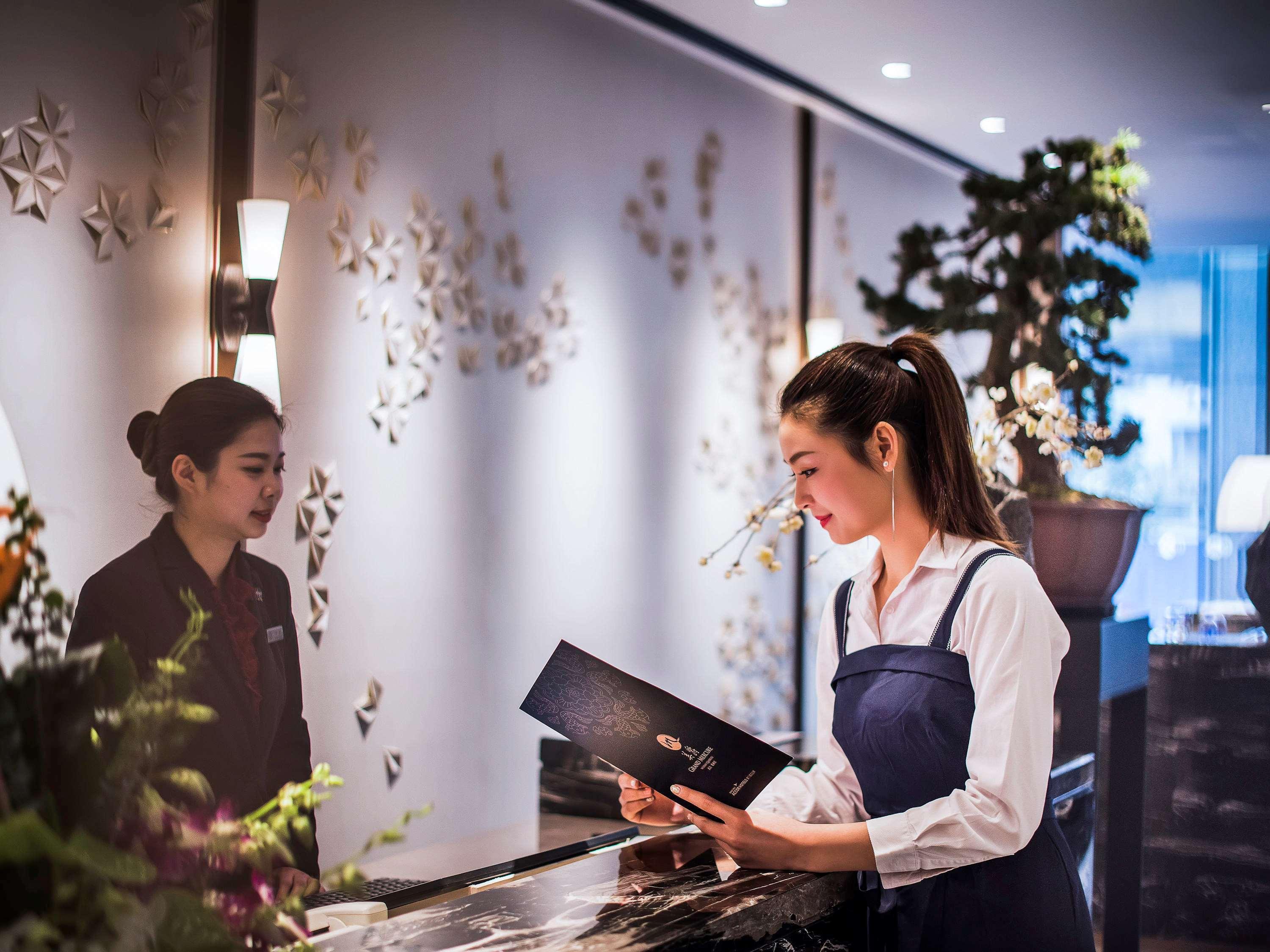 武汉葛洲坝美爵酒店 外观 照片